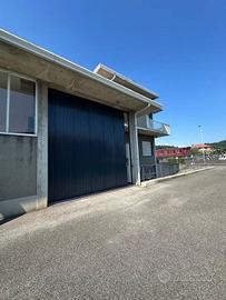 Immobile di 275 m² a Valbrembo