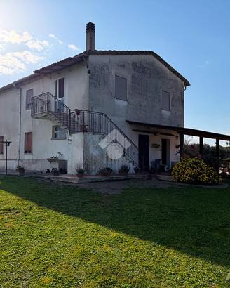 VILLA SINGOLA A MONTALTO DI CASTRO