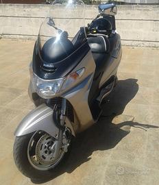 Scooter Suzuki 250 Burgman