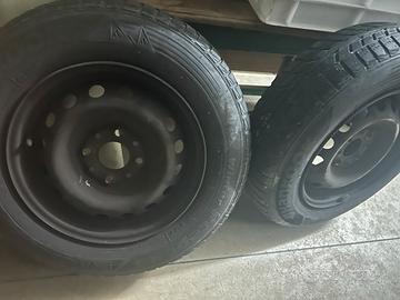 due cerchi per fiat panda e 600