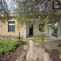 Triscina "villetta 4 vani con giardino esterno