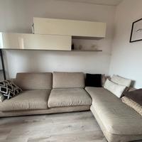 Divano e mobile salotto