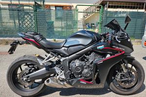 Handa CBR 650R MY2024