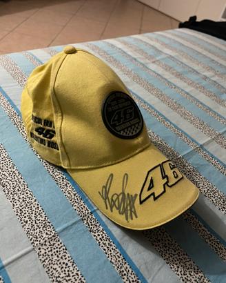 Cappellino autografato da valentino rossi