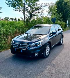 Subaru Outback 2016 automatico 4x4 fari led