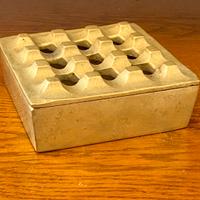 Posacenere in ottone