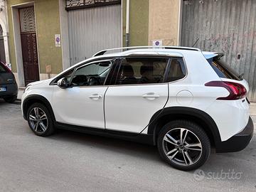 Peugeot 2008 1.6 hdi. Trattabile