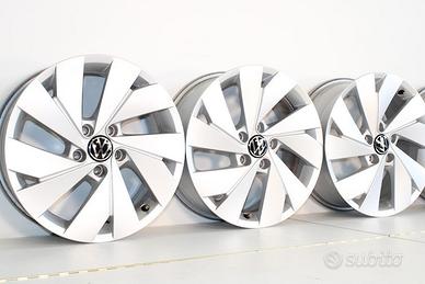 4 Cerchi Originali GOLF 8 - 17" + Sped Gratis