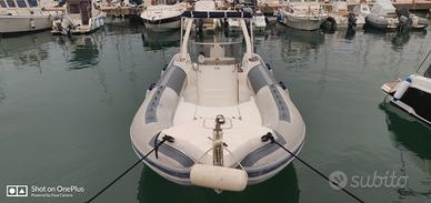 Gommone Capelli Tempest 750 motore Jhonson 175