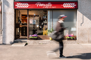 Attività panetteria con piccolo laboratori