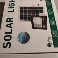 faro led solare 500w