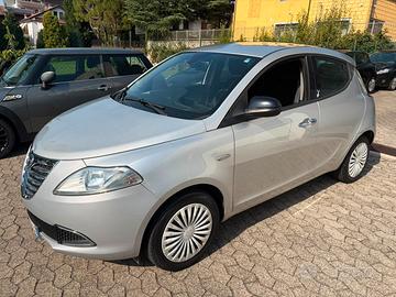 Lancia Ypsilon 1.2 69 CV 5 porte S&S Gold*EURO5*NE