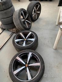 Cerchi e gomme Porsche Macan 21