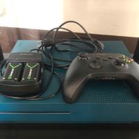 Xbox One con cavo, Joypad e batterie ricaricabili