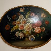 Quadro floreale classico con cornice dorata