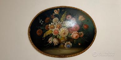 Quadro floreale classico con cornice dorata