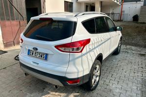 Ford.  Kuga