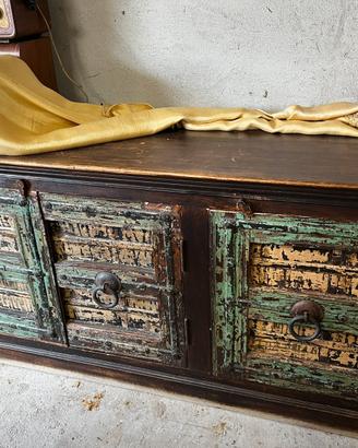 Splendida Credenza Etnica Indiana in Legn