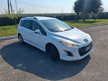 1.6 hdi imm autocarro con posti Ok neopatentati 