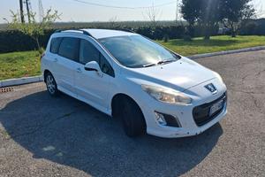 1.6 hdi imm autocarro con posti Ok neopatentati 