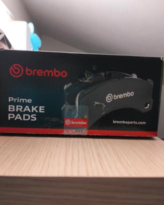 set Freni anteriori Brembo P85041
