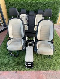 Ricambi Vw passat 2011 Tappezzeria completa
