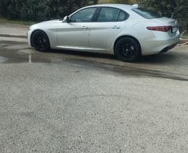 ALFA ROMEO Giulia (2016) - 2017