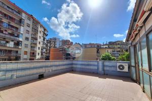 3 LOCALI A NAPOLI
