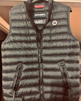 Smanicato Abercombrie & Fitch piumino leggero M