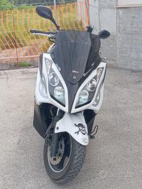 Scooter 300 kymico