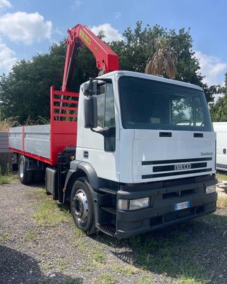 Iveco eurotech 180-27 con gru