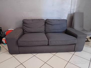 Divano 2 posti