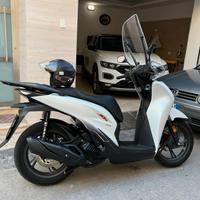Honda SH 150 Sport km 1880