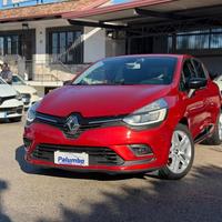 RENAULT Clio dCi 8V 90 CV 5 porte Moschino Inten
