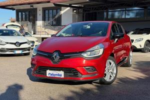 RENAULT Clio dCi 8V 90 CV 5 porte Moschino Inten