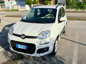 FIAT Panda 0.9 TwinAir Turbo Natural Power Lounge