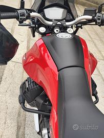 MOTO GUZZI V85TT