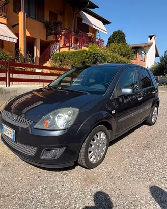 Ford Fiesta 1.4 TDCi 5p. Ghia