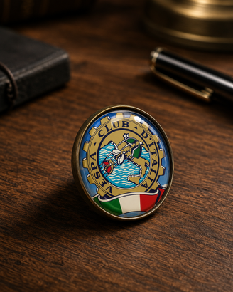 Pin tipo Vespa Club d'Italia.