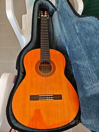 Chitarra YAMAHA C-40 + ASTUCCIO