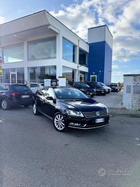 Volkswagen Passat 2.0 TDI Highline BlueM. Tech.