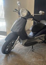 Piaggio Beverly 500 (2004)