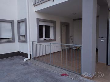 Bilocale con giardino