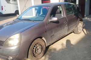 Renault Clio 2002