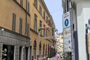 Negozio centro storico B.go XX Marzo PARMA