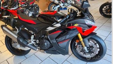 Aprilia rsv4 factori 2025
