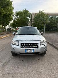 land rover freelender 2