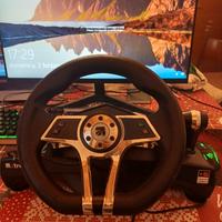 Volante con pedali e videogioco gran turismo sport