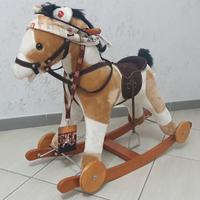 Cavallo a dondolo