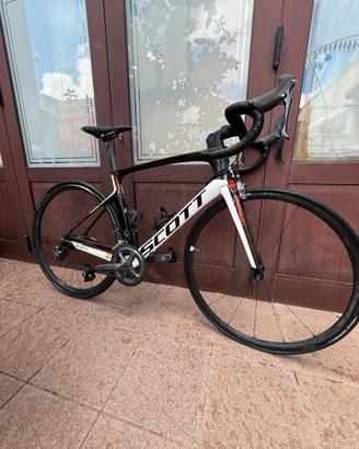Bici da strada in carbonio Scott Foil 30